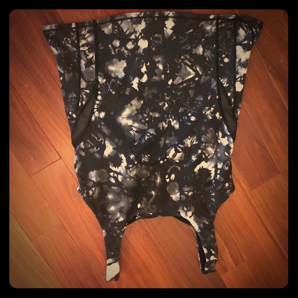 Lululemon support top. Size 8